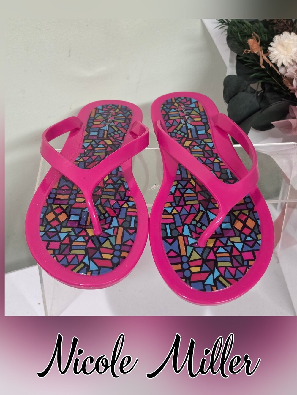 Nicole Miller Pink Mosaic-Print Jelly Thong Sandals 8